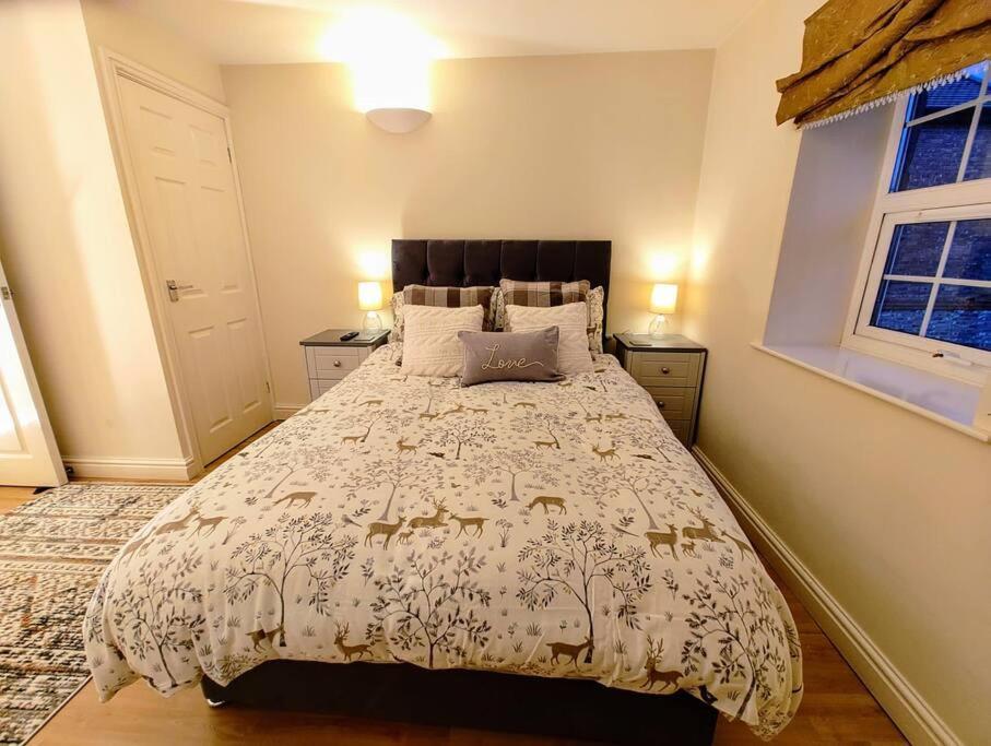 נאנטוויץ' Cosy Central Modern Apartment מראה חיצוני תמונה